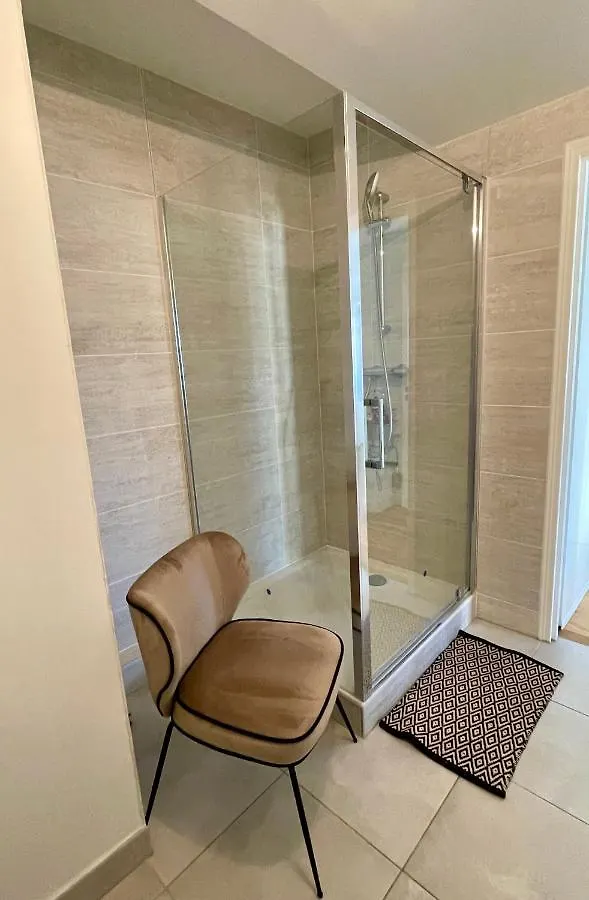 Homestay Stunning Private Room To Visit Paris